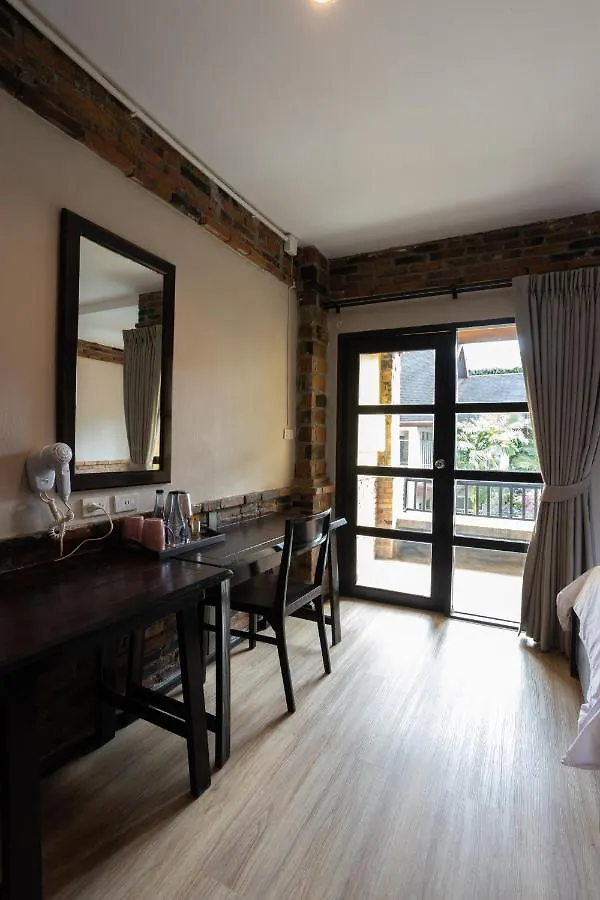 Motive Cottage Resort Khao Lak 3*,